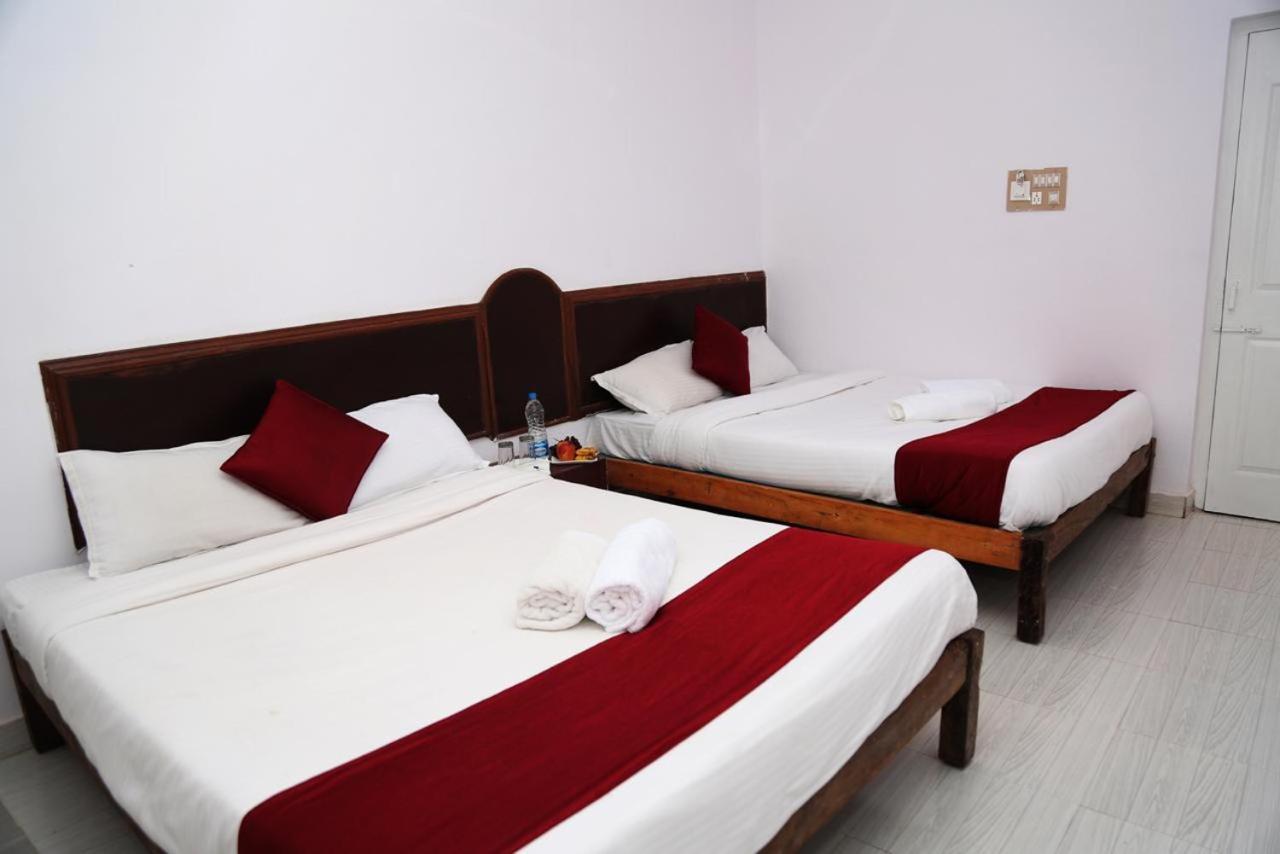 מדיקרי La Flora Beverly Hill Resort מראה חיצוני תמונה