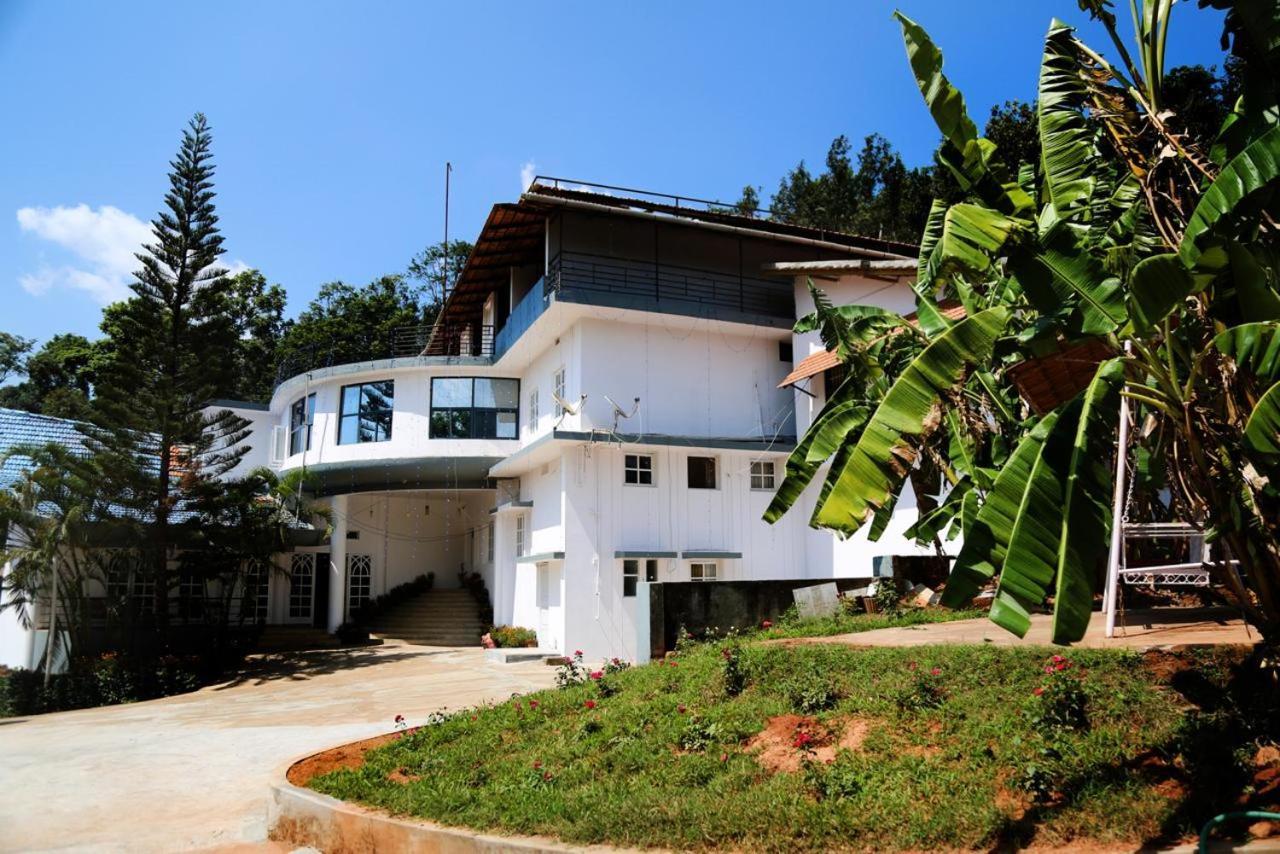 מדיקרי La Flora Beverly Hill Resort מראה חיצוני תמונה